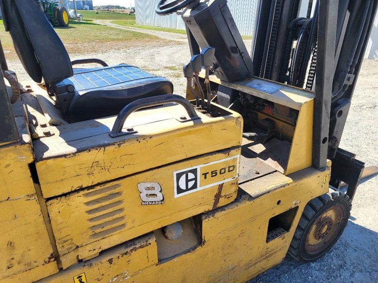 clark-t500-forklift-image-26