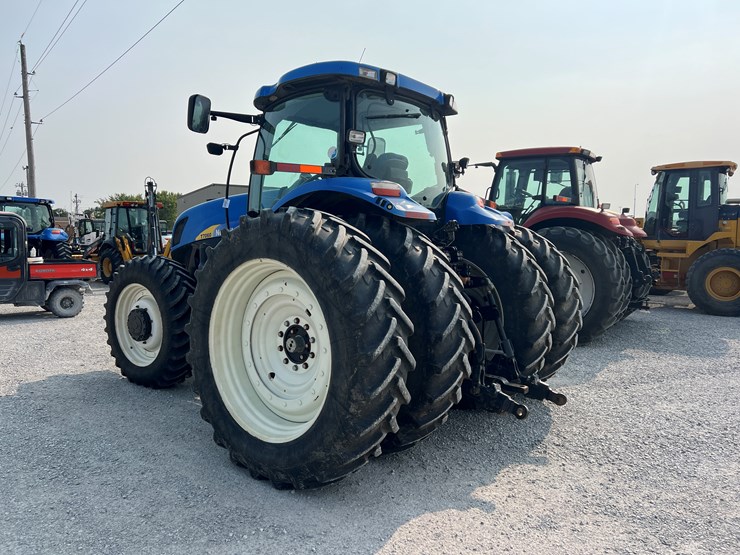 2010-new-holland-t7060-image-9