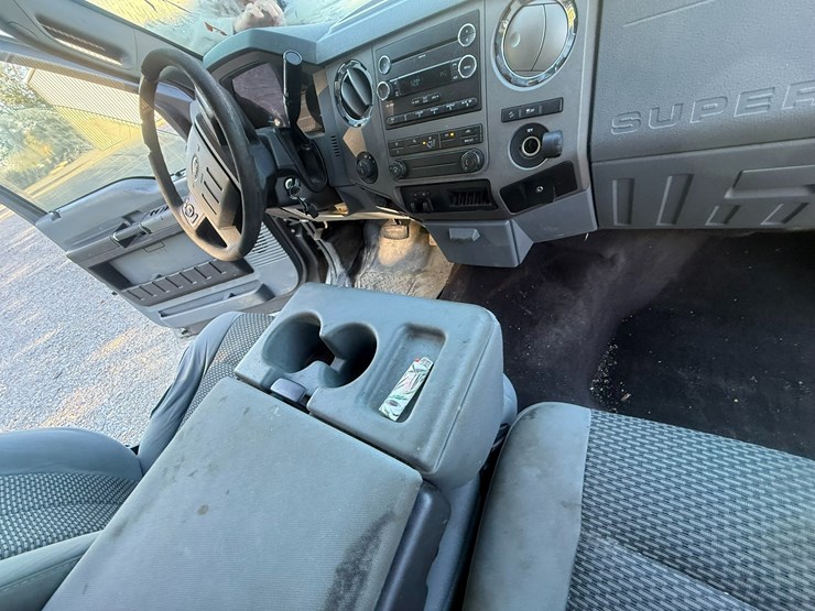 2011-ford-f250-image-50