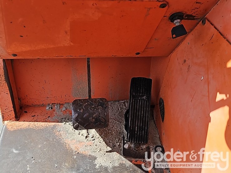 2006-sky-trak-10054-image-28