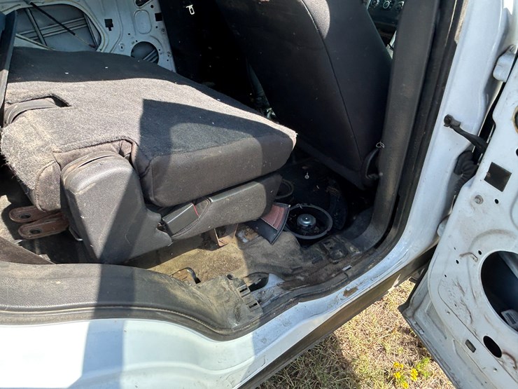 2013-ford-explorer-image-25