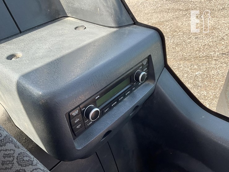 2018-case-cx57c-image-27