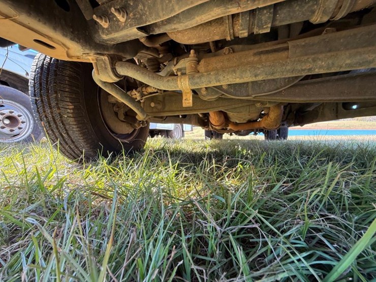 2017-ford-f350-xl-image-31