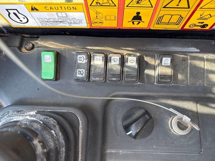 takeuchi-tl10v2-image-19