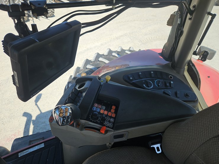 2011-case-ih-magnum-225-image-8