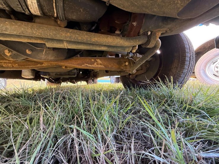 2015-ford-f350-xl-image-30