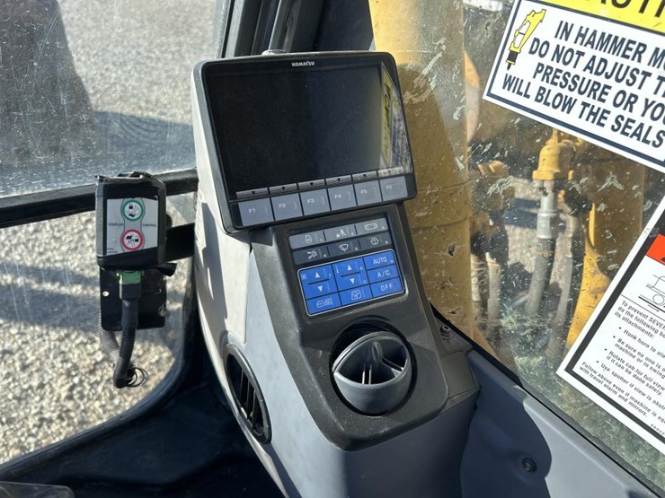 komatsu-pc360-lc-image-58