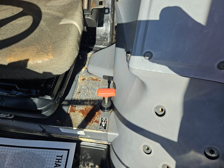 2019-kubota-m5-091-image-11