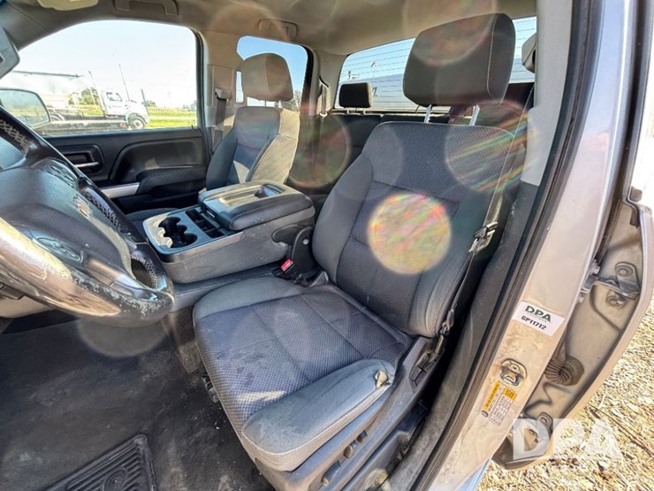 2015-chevrolet-silverado-image-67