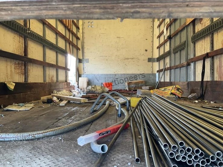 international-4700-image-14