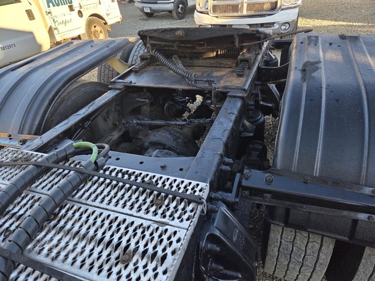 2007-peterbilt-386-image-30