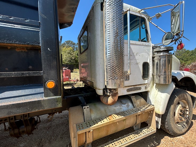 #22533-•-1994-freightliner-t/a-daycab-dump-truck-vin:-1fuyfdyb6rp462199-image-12