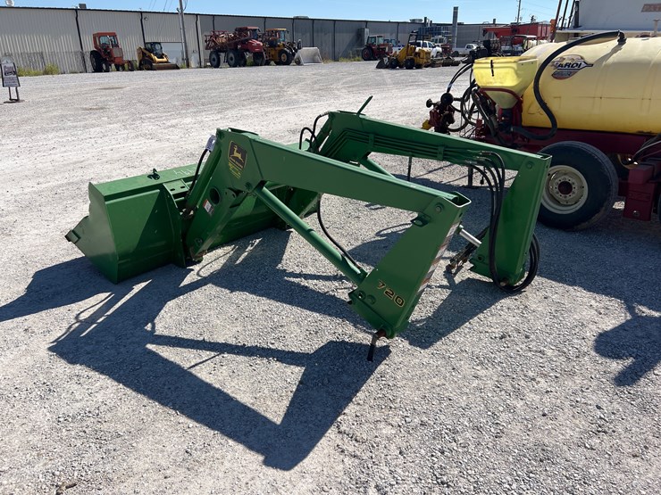 john-deere-720-image-6