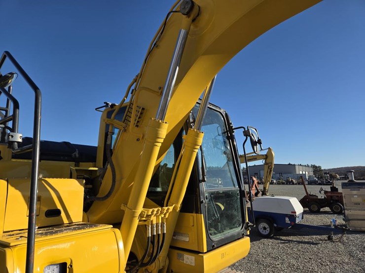 2021-komatsu-pc130-image-23