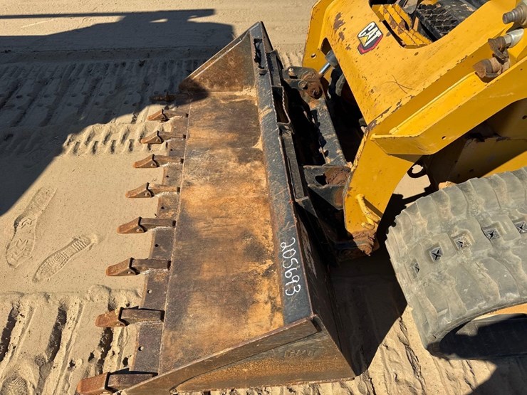 2021-caterpillar-289d3-image-20