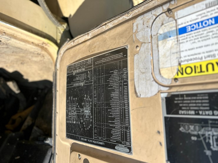 #22529-•-inop-1992-freightliner-t/a-daycab-truck-tractor-vin:-1fuymzyb1np357132-image-46