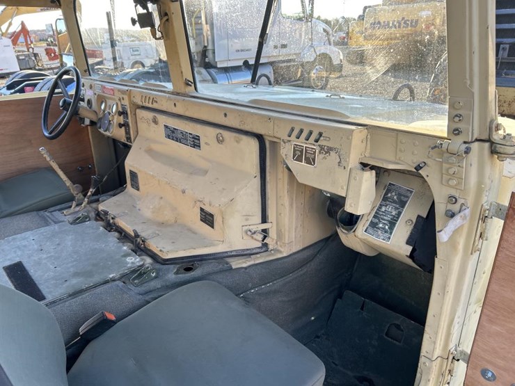 #5036-•-hummer-hmmwv-image-54