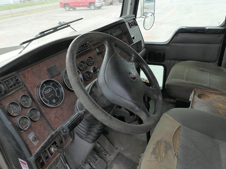 2006-kenworth-t800b-image-40