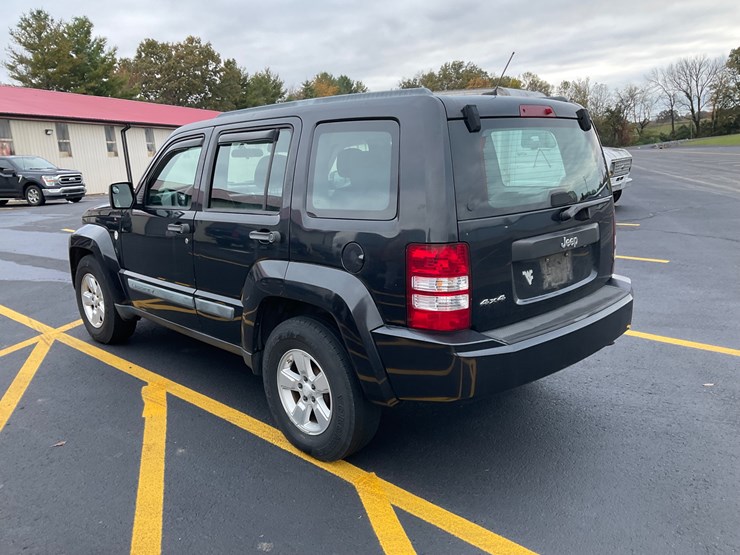 2010-jeep-liberty-image-5