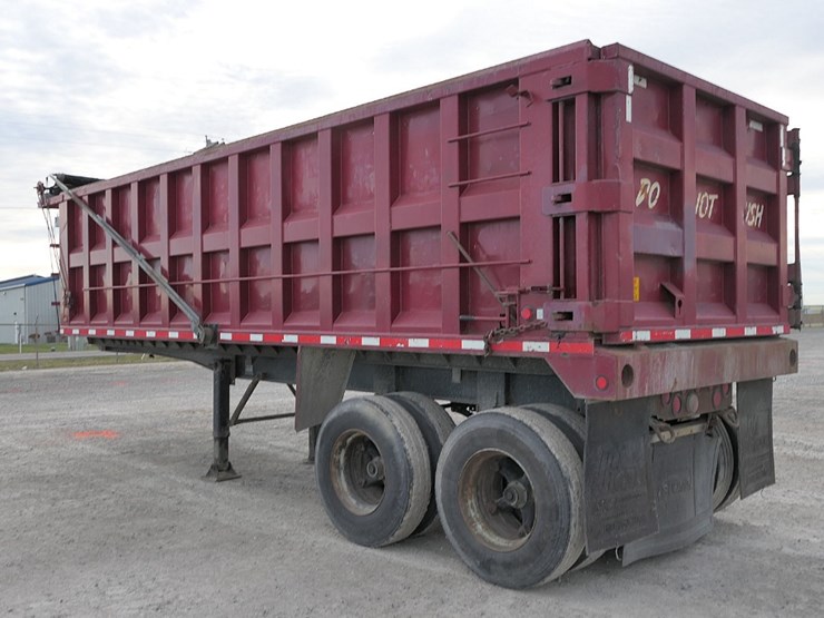 2000-summit-26'-tandem-demo-trailer,-sn:1s8sd2628y0010266,-barn-door-swing-image-2