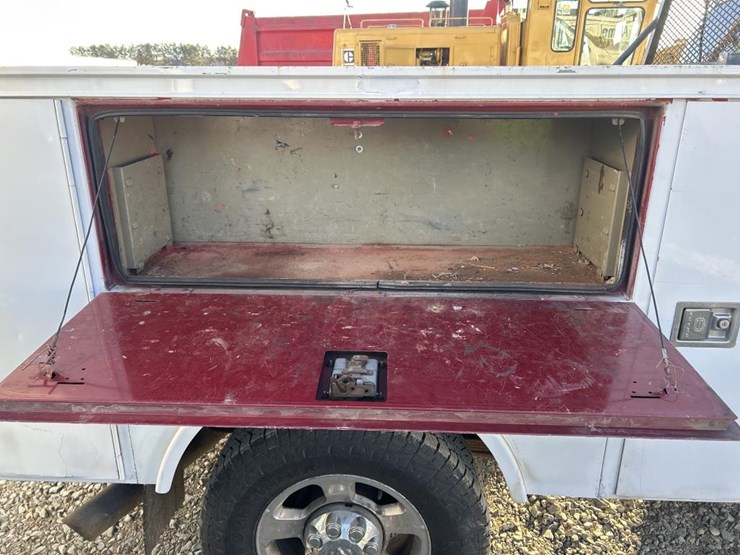 2008-dodge-3500-image-14