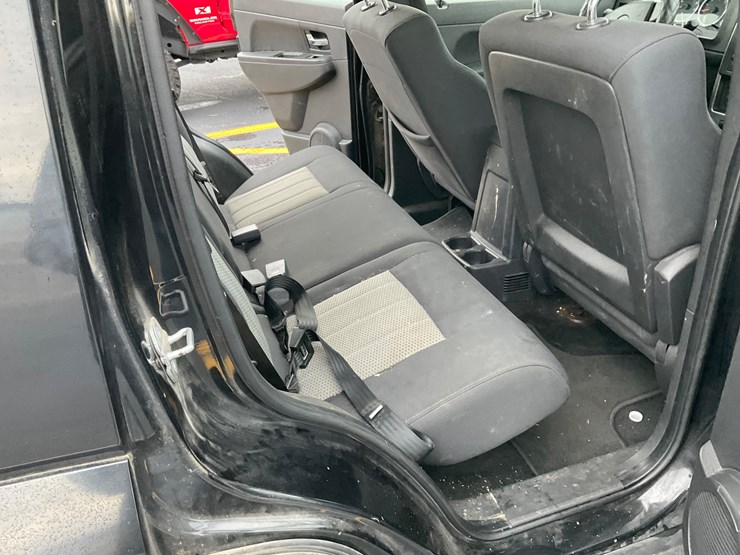 2010-jeep-liberty-image-15