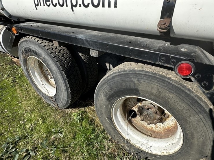 2007-caterpillar-c13-image-10