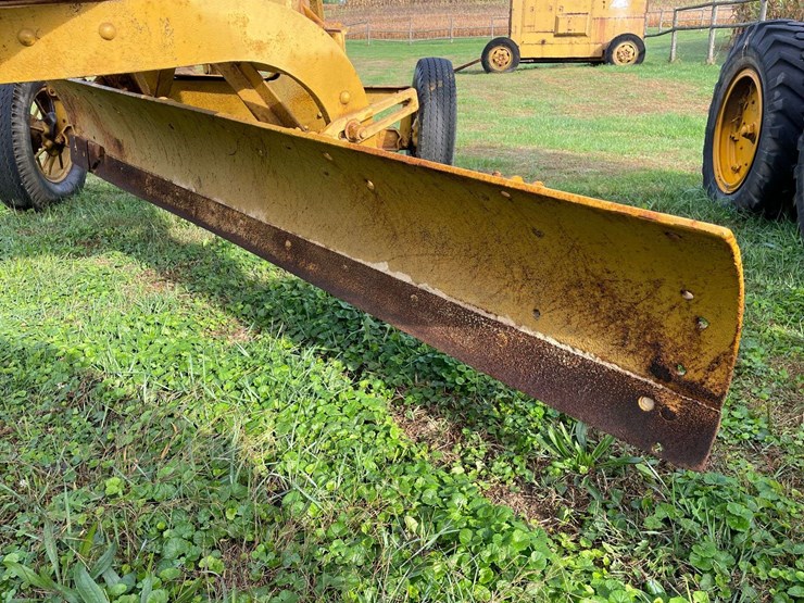 caterpillar-44-tow-grader-image-23