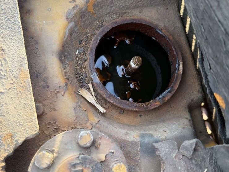 caterpillar-977h-pedal-steer-image-6