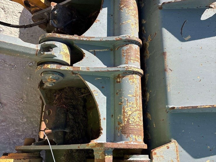 2015-liebherr-l542-image-9