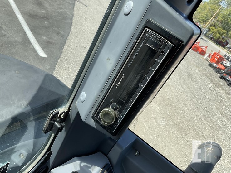 2020-kubota-kx057-4-image-21