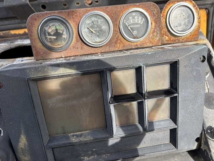 1980-case-580c-image-25