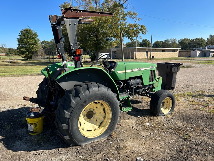 john-deere-5320-image-3