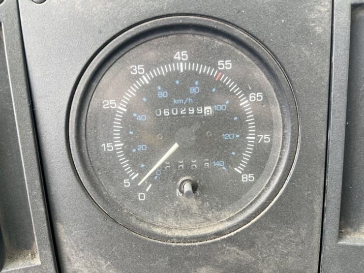 1997-ford-cf8000-image-26