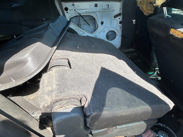 2013-ford-explorer-image-26