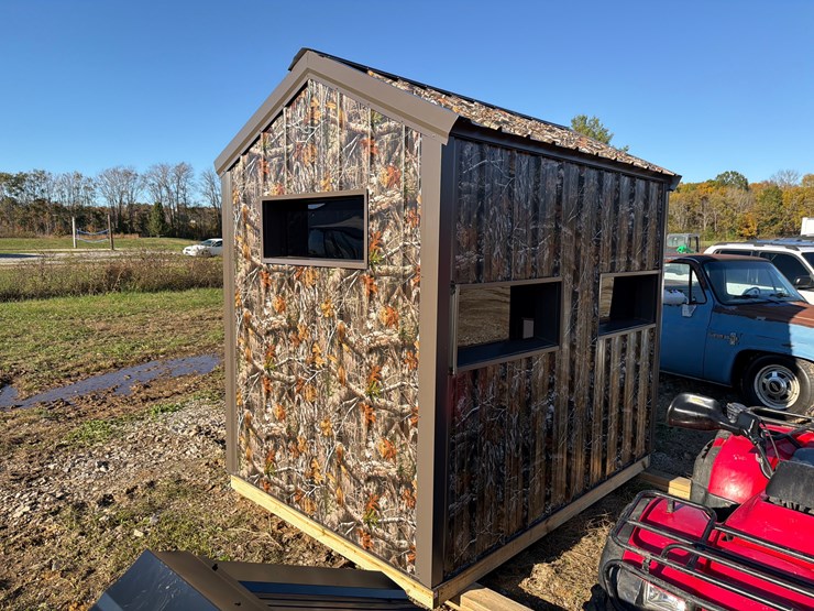 #149-•-metal-hunting-blind-image-1