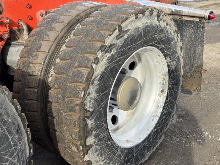 2016-kenworth-w900-image-12