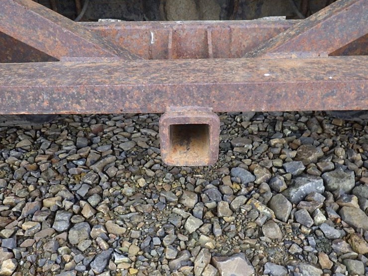 2011-ford-f650-image-10