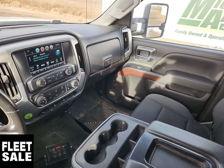 2018-gmc-sierra-2500hd-image-16