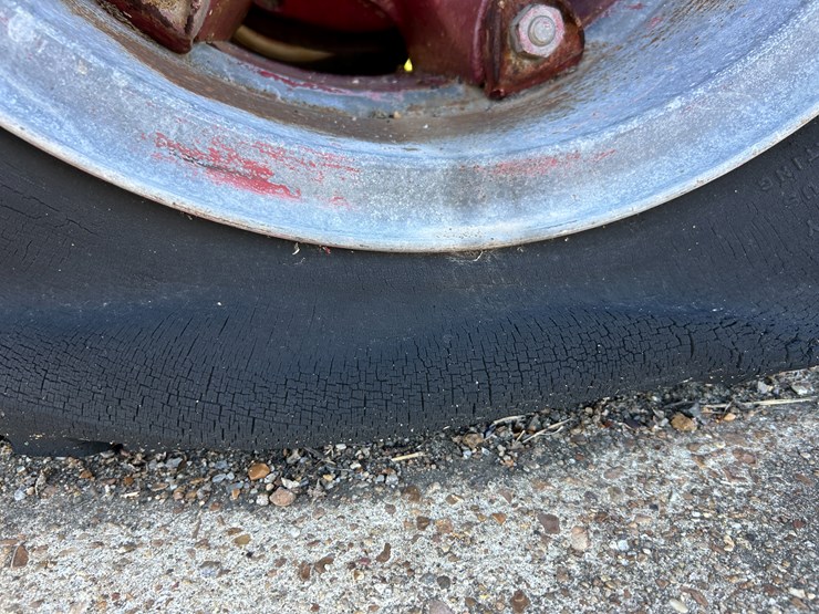 international-700-image-12