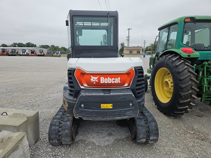 2022-bobcat-e60-image-16