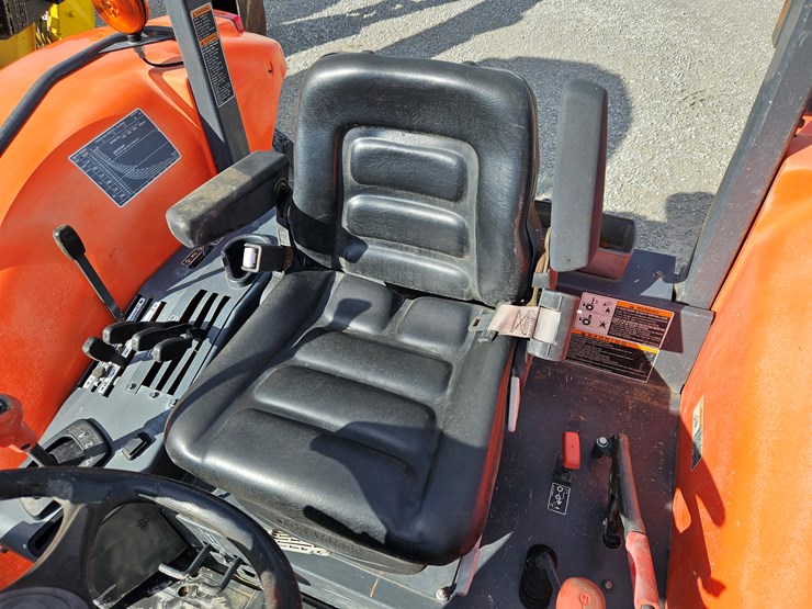 2018-kubota-m6s-111-image-9