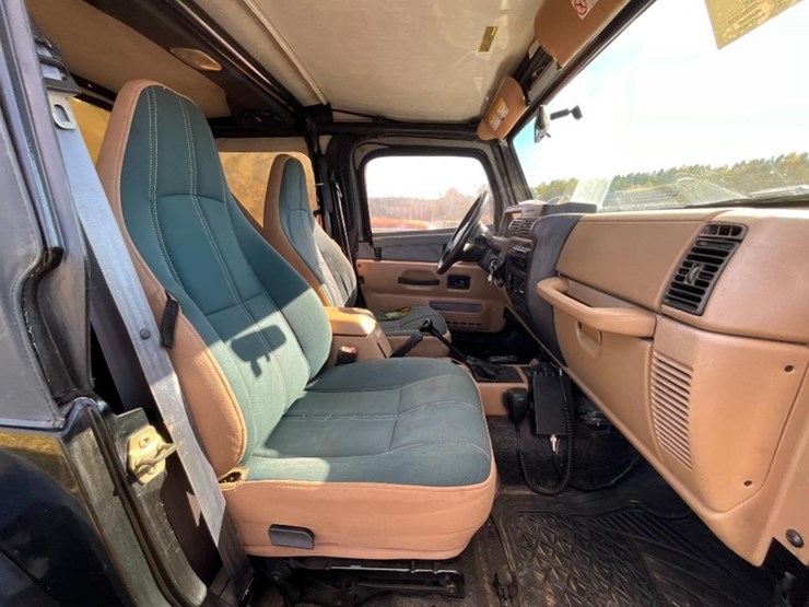 2000-jeep-wrangler-image-19