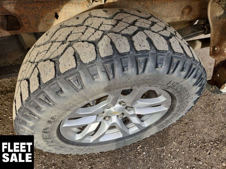 2020-chevrolet-silverado-1500-image-30