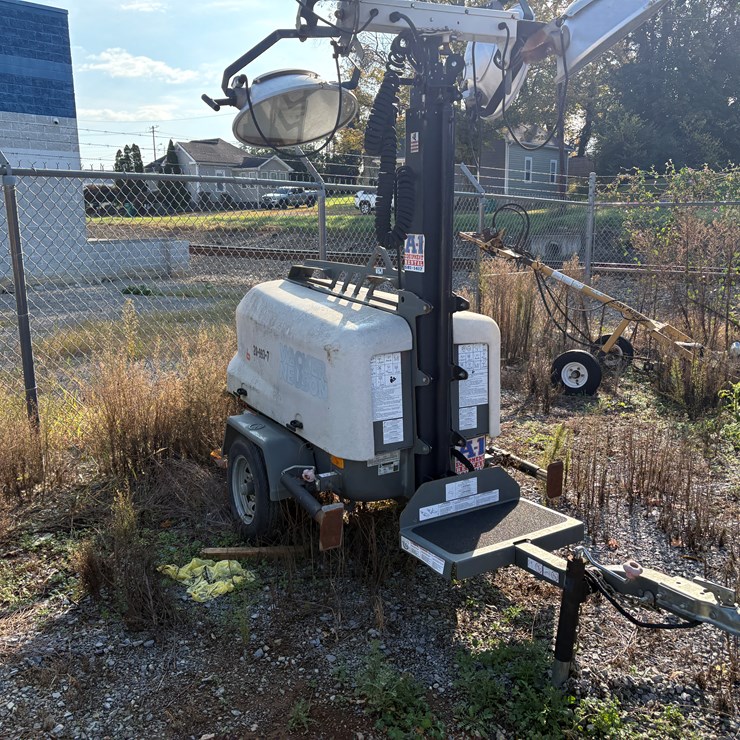 #7 • TOWABLE LIGHT