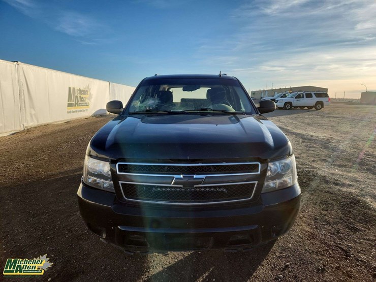 2013-chevrolet-tahoe-image-5