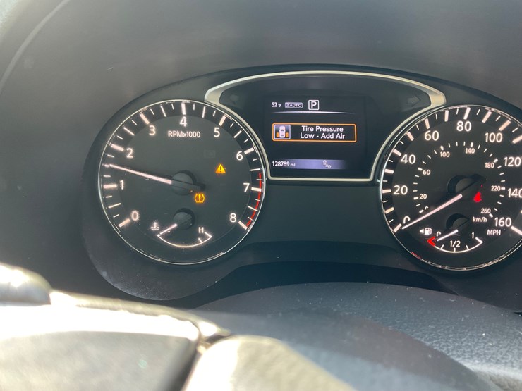 2017-nissan-pathfinder-image-16