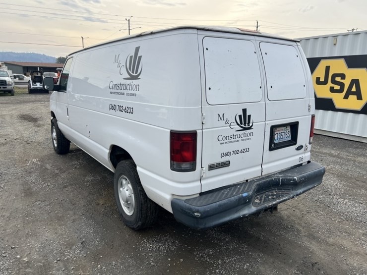2008-ford-e250-sd-image-6