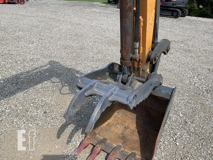 2018-case-cx57c-image-9