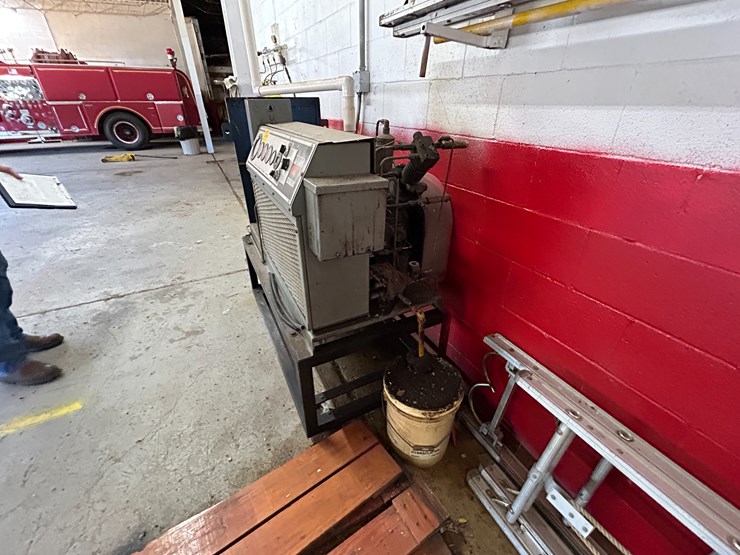 #22557-•-02-cascade-system-w/8-bottles-image-10